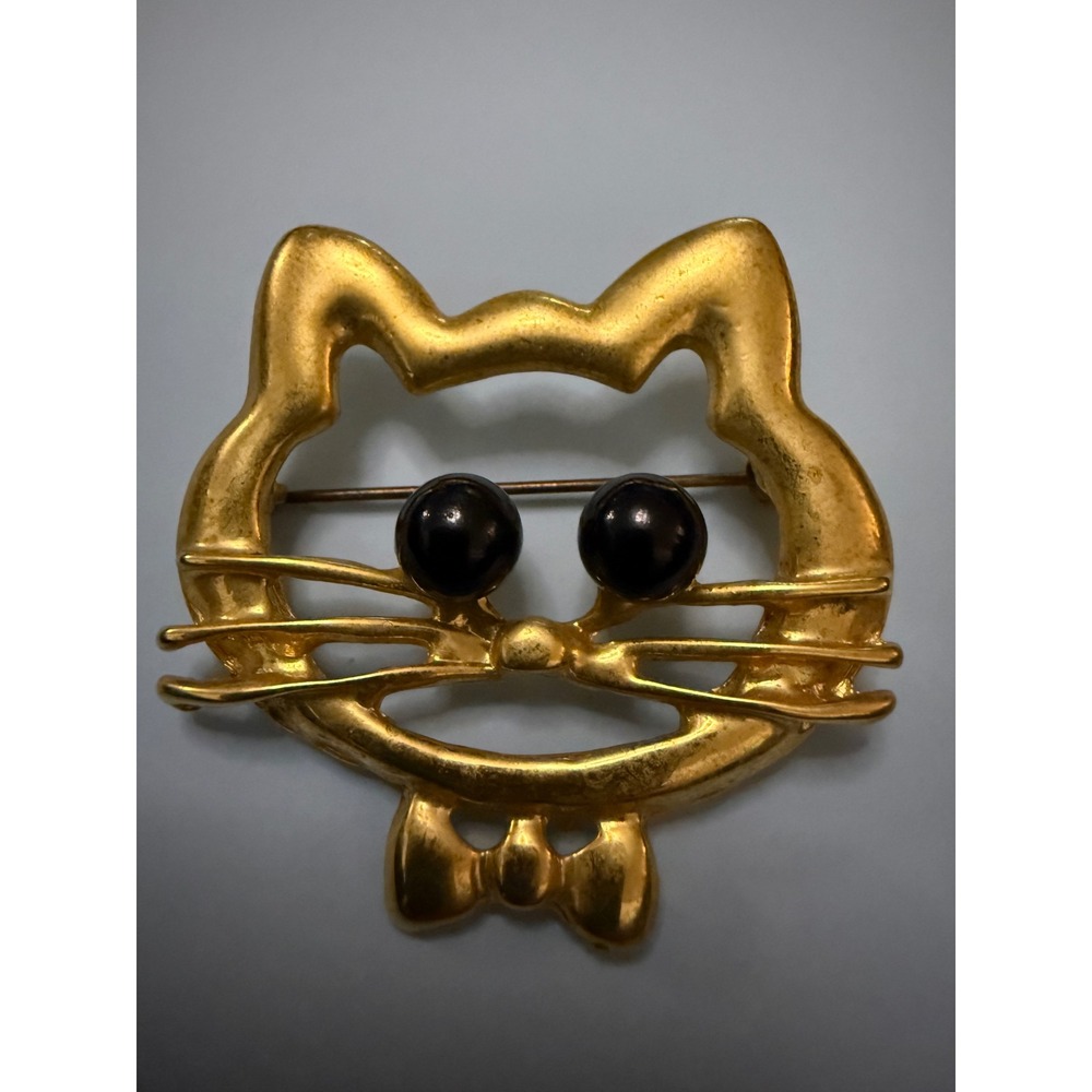 Vintage Gold Tone Cat Face Brooch with Black Bead Eyes and Bow Tie Pin